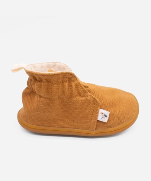 בית 45 מגפון קנבס CARAMEL