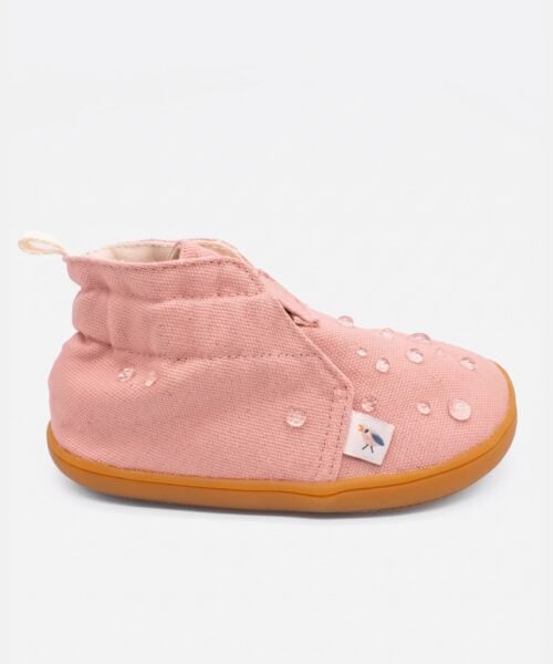 מגפון קנבס PINK — טיפות מים על קנבס עם ציפוי דוחה מים